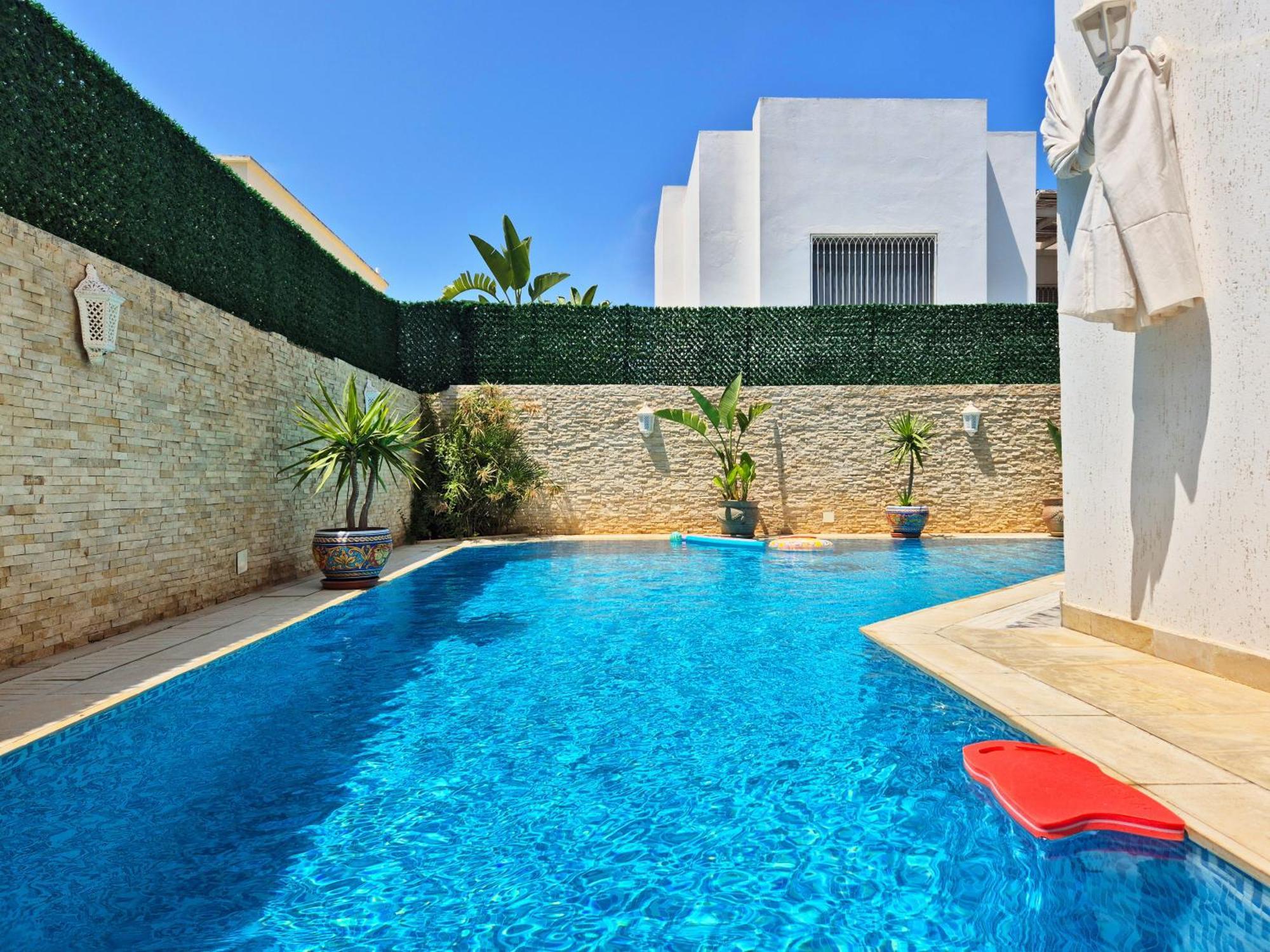 Gasthof L'orchidee - De Luxe Avec Piscine Chauffee Et Vue Sur Le De Tunis